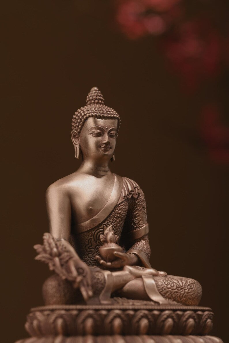 Medicine Rishi Light Tathagata,(Medicine Buddha), Sanskrit Bhai? ajya guru vaid rya prabh arajja, Bronze Buddha, prayer, ritual.