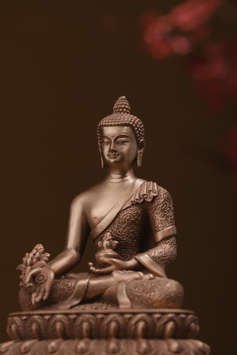 Medicine Rishi Light Tathagata,(Medicine Buddha), Sanskrit Bhai? ajya guru vaid rya prabh arajja, Bronze Buddha, prayer, ritual.