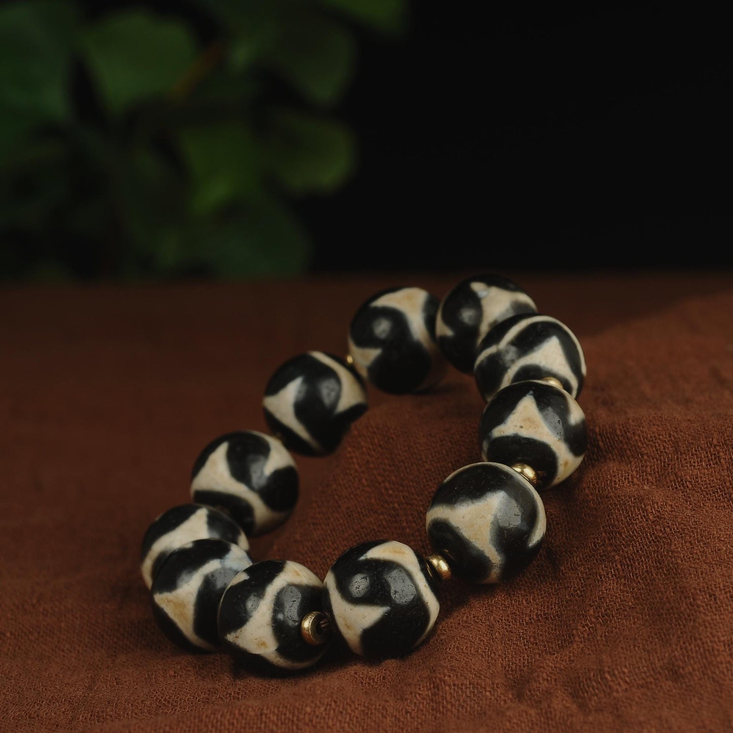 Antique Agate Dzi Bead Bracelet: Tibetan Amulet Rosary