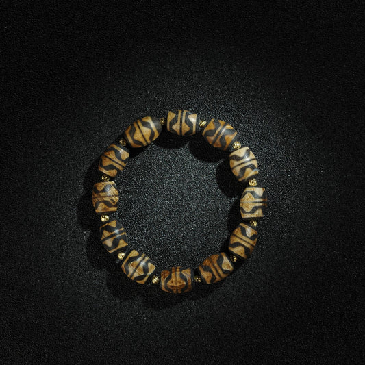 Antique Agate Dzi Bead Bracelet: Tibetan Amulet Rosary