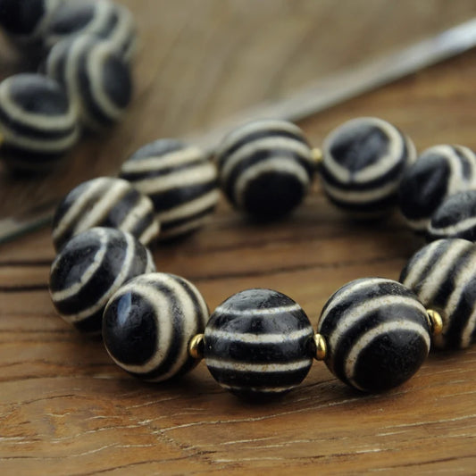 Tibetan/Himalayan antique agate black and white dzi beads, three-row dzi bracelet, rosary, prayer, dome, amulet, amulet,