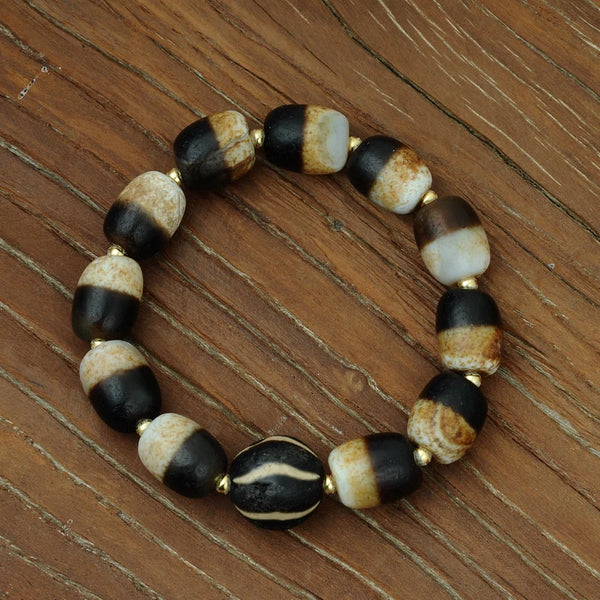 Tibetan/Himalayan antique agate black and white dzi bracelet, rosary, prayer, dome, amulet, amulet