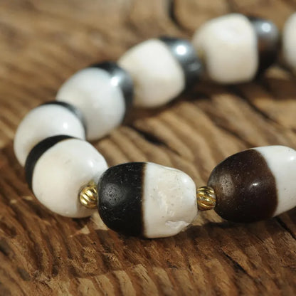 Tibetan/Himalayan antique agate black and white dzi bracelet, rosary, prayer, dome, amulet, amulet