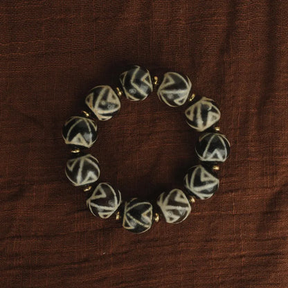 Tibet/Himalayan Antique Agate Black and White Dzi Bead Bracelet, Rosary, Prayer, Dome, Amulet, Charm Bead, Blessing Bead, Amulet,