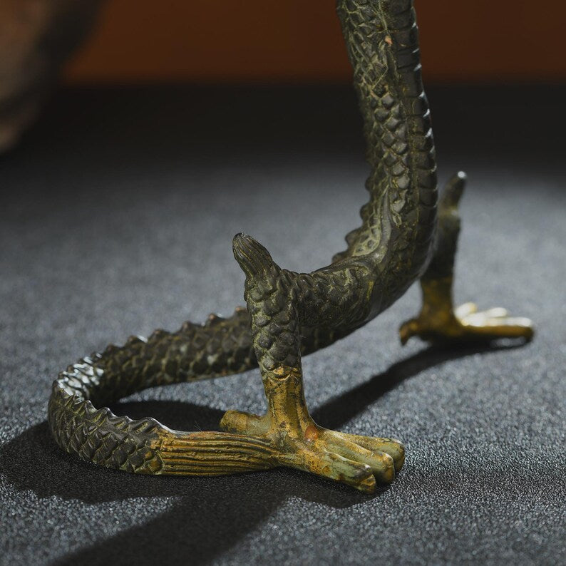 Chinese antique bronze dragon sculpture, sculpture art, animal sculpture, bronze dragon, sculpture, antique dragon decoration