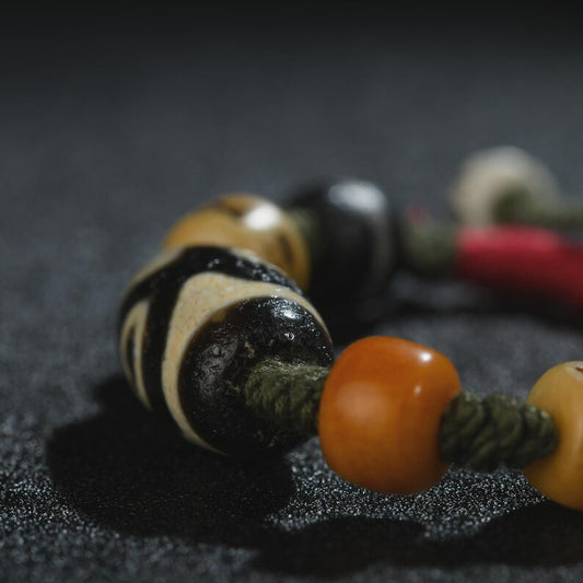 Tibetan/Himalayan antique bracelet, Three eyes dzi bracelet, hand woven Boedi Tianzhu bracelets, prayer, gifts, amulets，