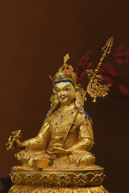 Bronze Padmasambhava Buddha Statue: Tibetan Nepal Decor (15cm x11cm x 23cm)