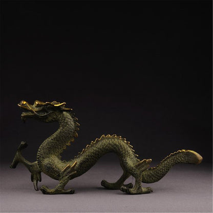 Antique Bronze Dragon Sculpture: Chinese Animal Art (335x55x156 mm)