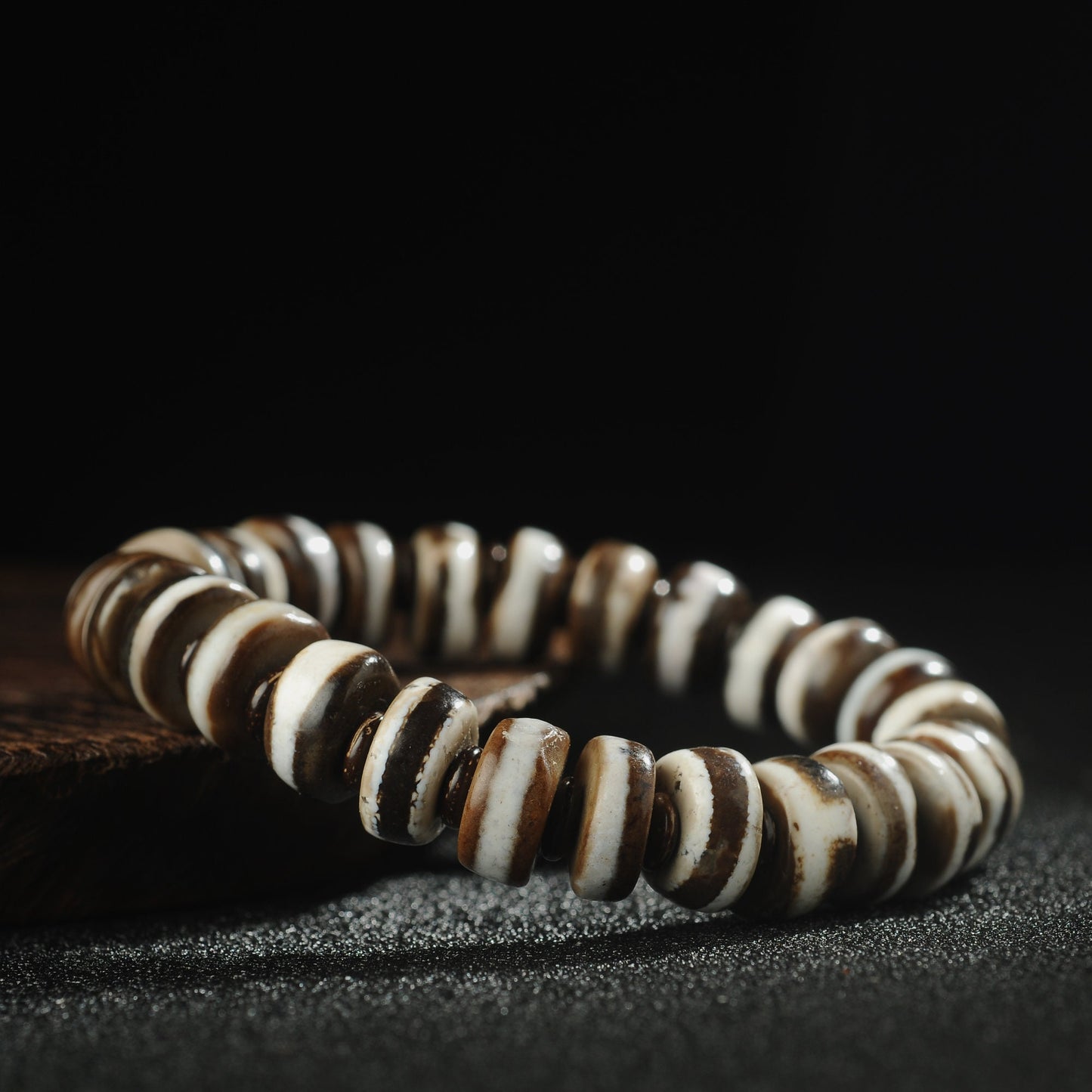 Antique Agate Dzi Bead Bracelet: Tibetan Amulet Rosary
