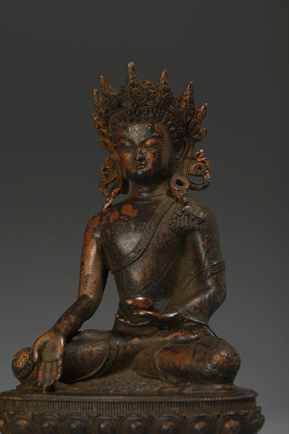 Antique Bronze Buddha Statue: Tibetan Prayer Ritual Decor