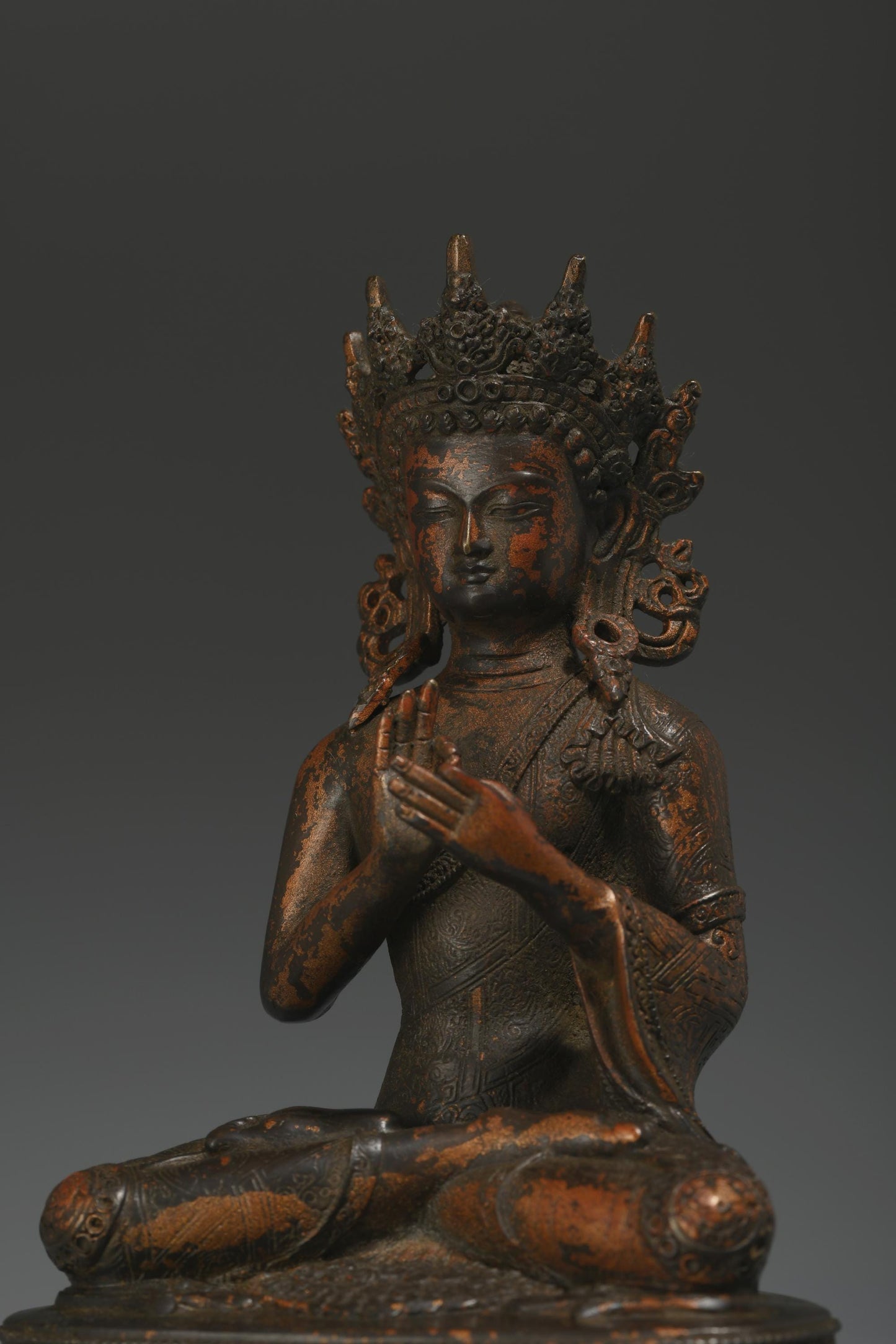 Antique Bronze Buddha Statue: Tibetan Prayer Ritual Decor