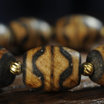 Antique Agate Dzi Bead Bracelet: Tibetan Amulet Rosary