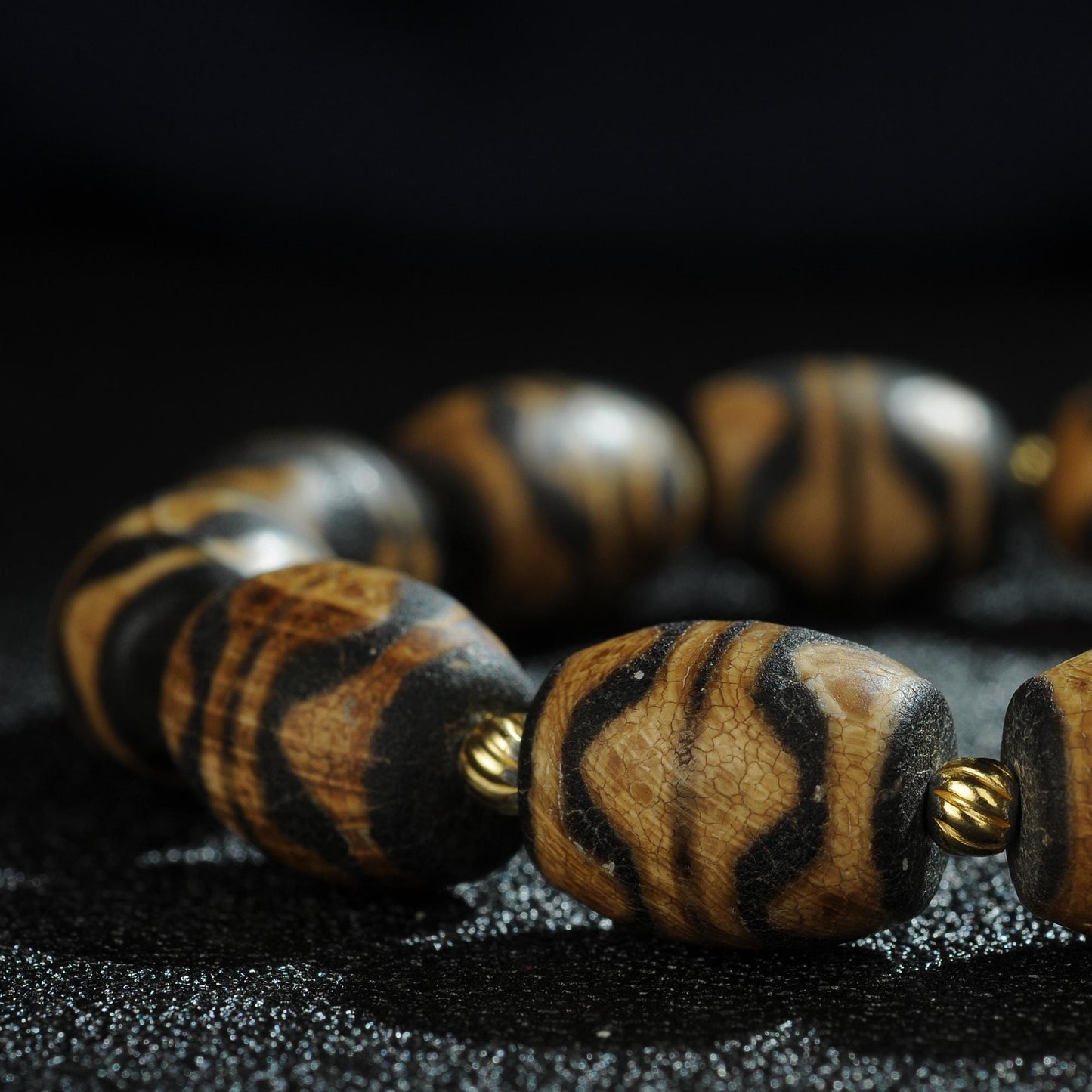 Antique Agate Dzi Bead Bracelet: Tibetan Amulet Rosary