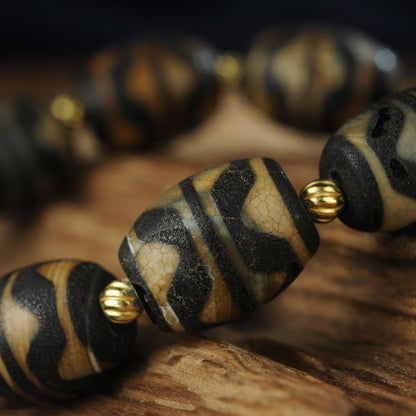 Antique Agate Dzi Bead Bracelet: Tibetan Amulet Rosary