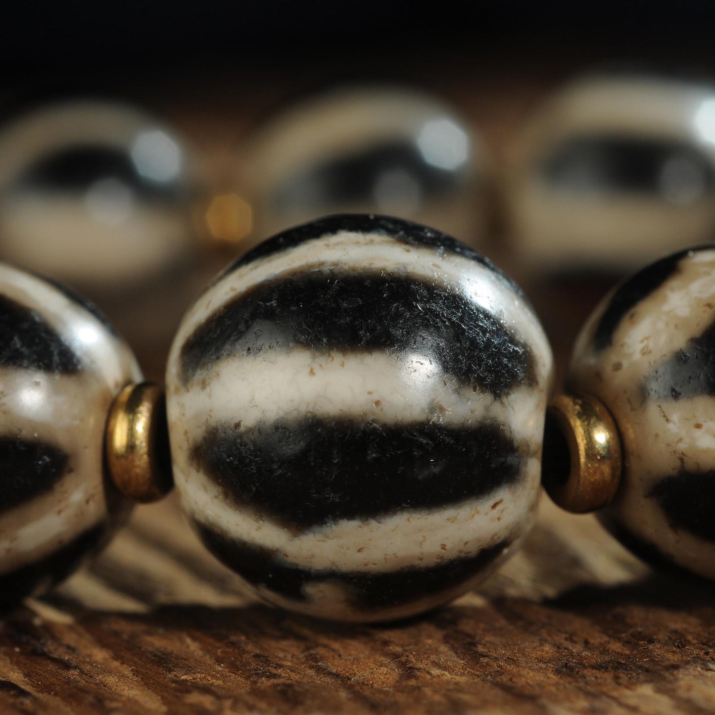 Antique Agate Dzi Bead Bracelet: Tibetan Amulet Rosary