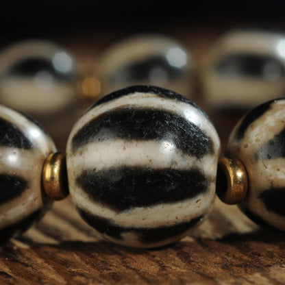 Antique Agate Dzi Bead Bracelet: Tibetan Amulet Rosary