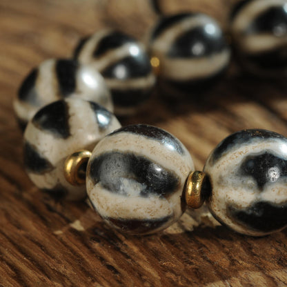 Antique Agate Dzi Bead Bracelet: Tibetan Amulet Rosary