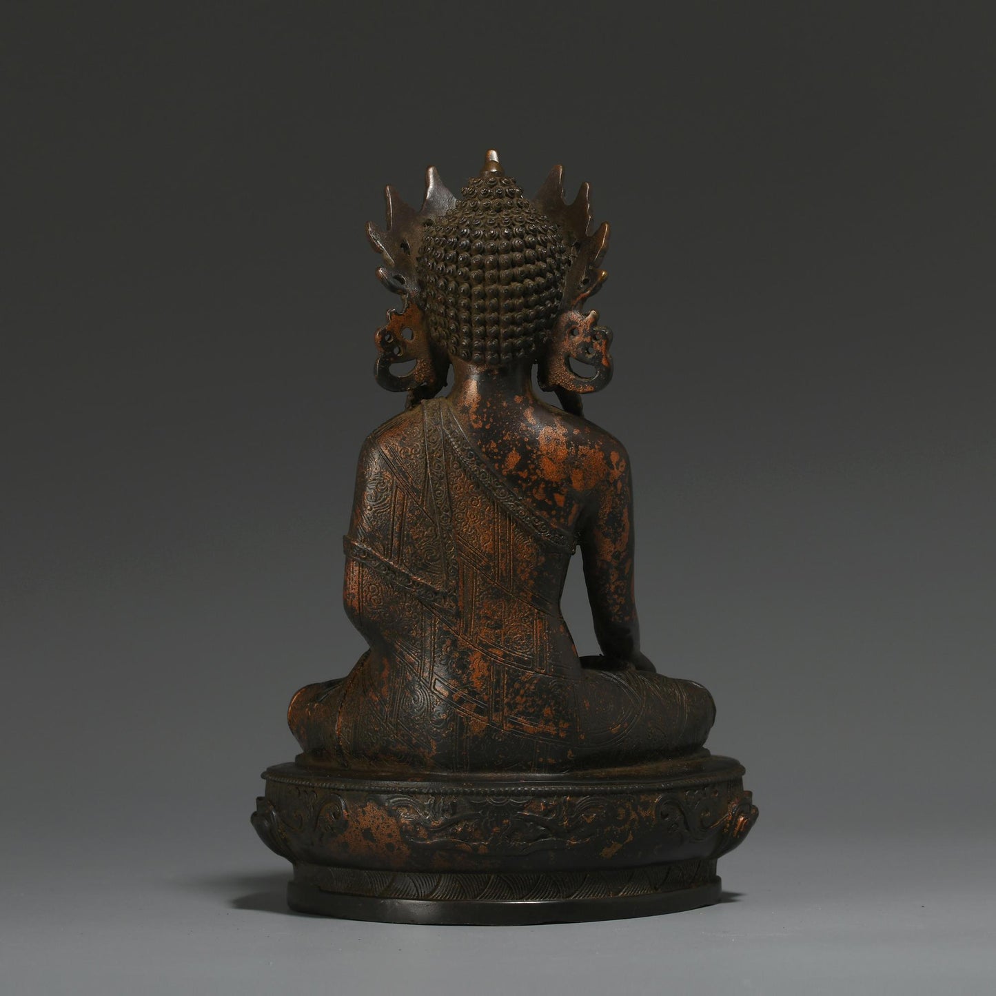 Antique Bronze Buddha Statue: Tibetan Prayer Ritual Decor