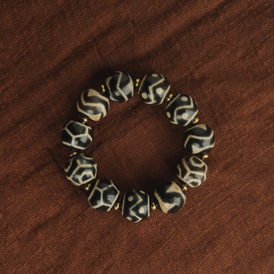 Antique Agate Dzi Bead Bracelet: Tibetan Himalayan Amulet Rosary