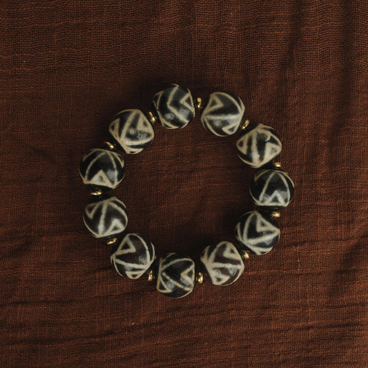 Antique Agate Dzi Bead Bracelet: Tibetan Amulet Rosary
