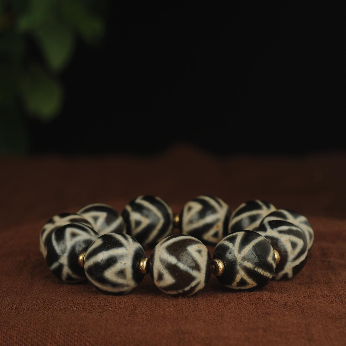 Antique Agate Dzi Bead Bracelet: Tibetan Amulet Rosary