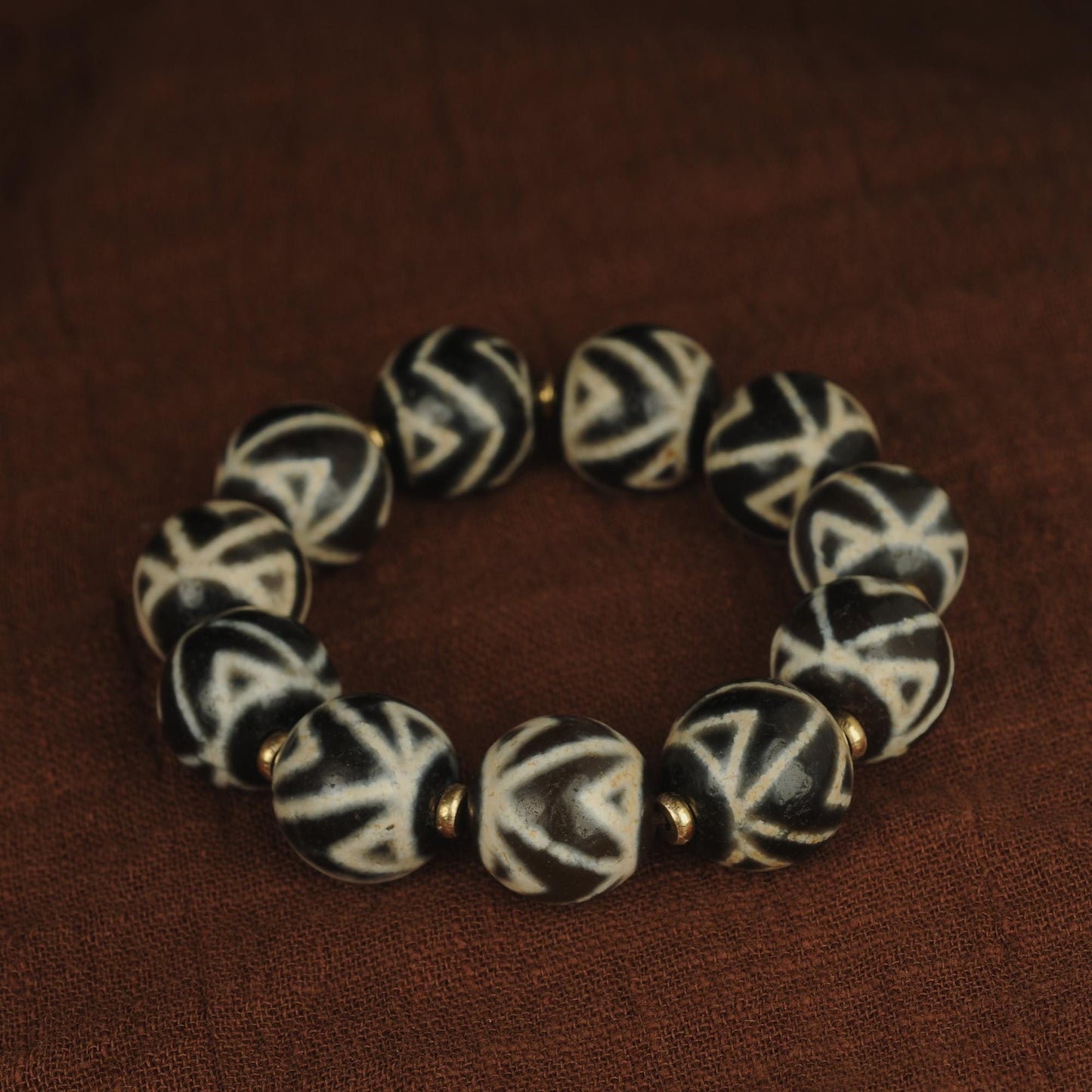 Antique Agate Dzi Bead Bracelet: Tibetan Amulet Rosary