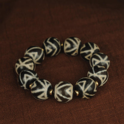 Antique Agate Dzi Bead Bracelet: Tibetan Amulet Rosary