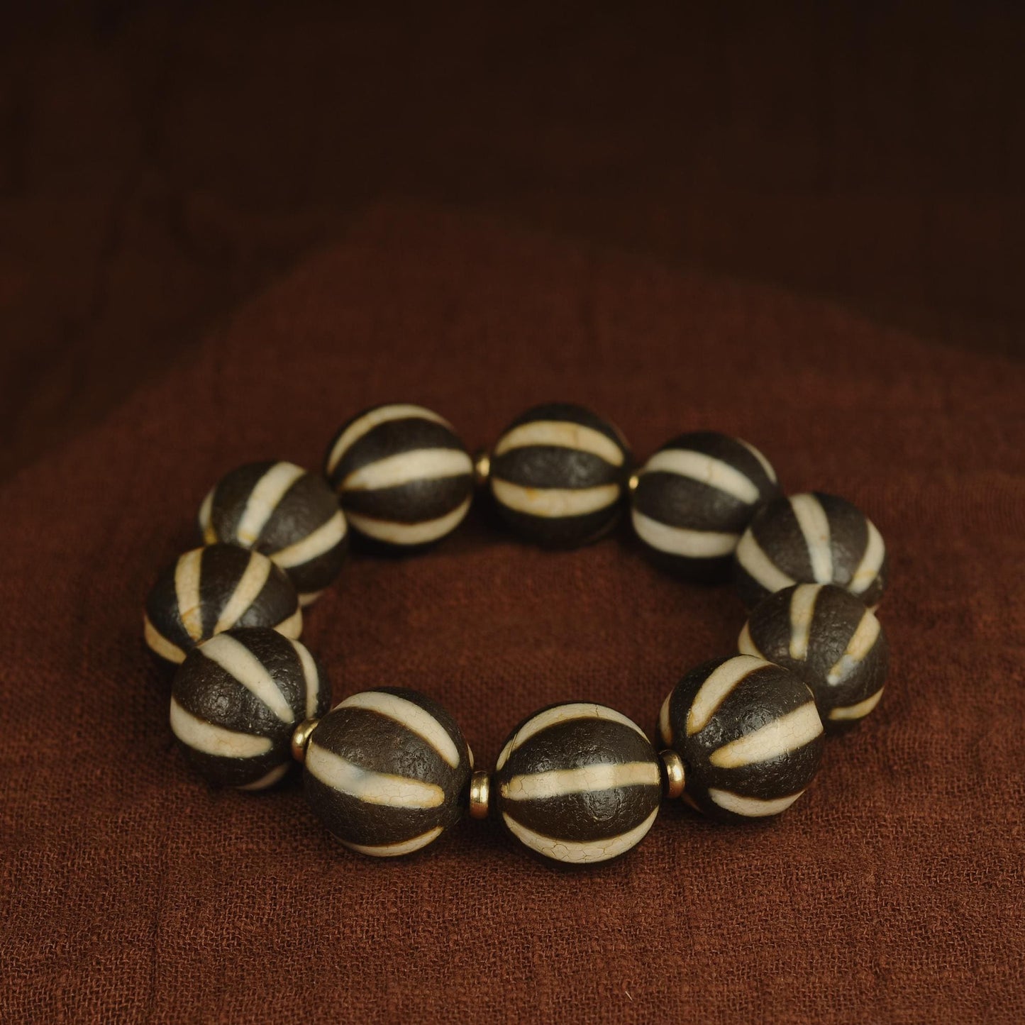 Antique Agate Dzi Bead Bracelet: Tibetan Amulet Rosary