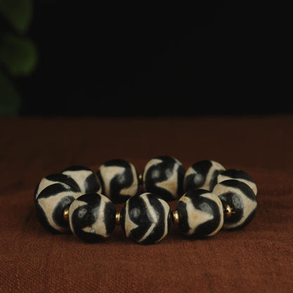 Antique Agate Dzi Bead Bracelet: Tibetan Amulet Rosary
