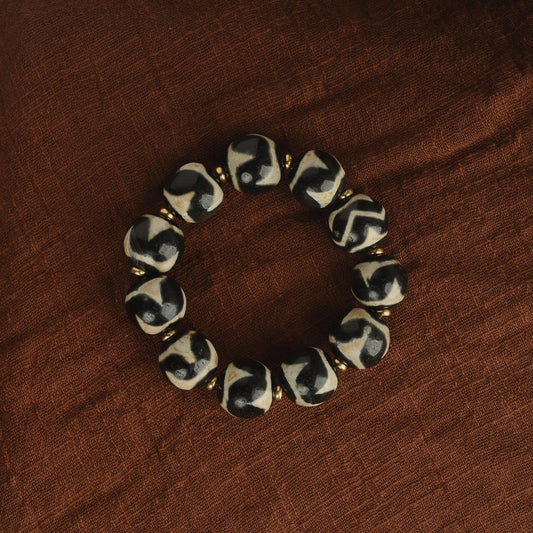 Antique Agate Dzi Bead Bracelet: Tibetan Amulet Rosary