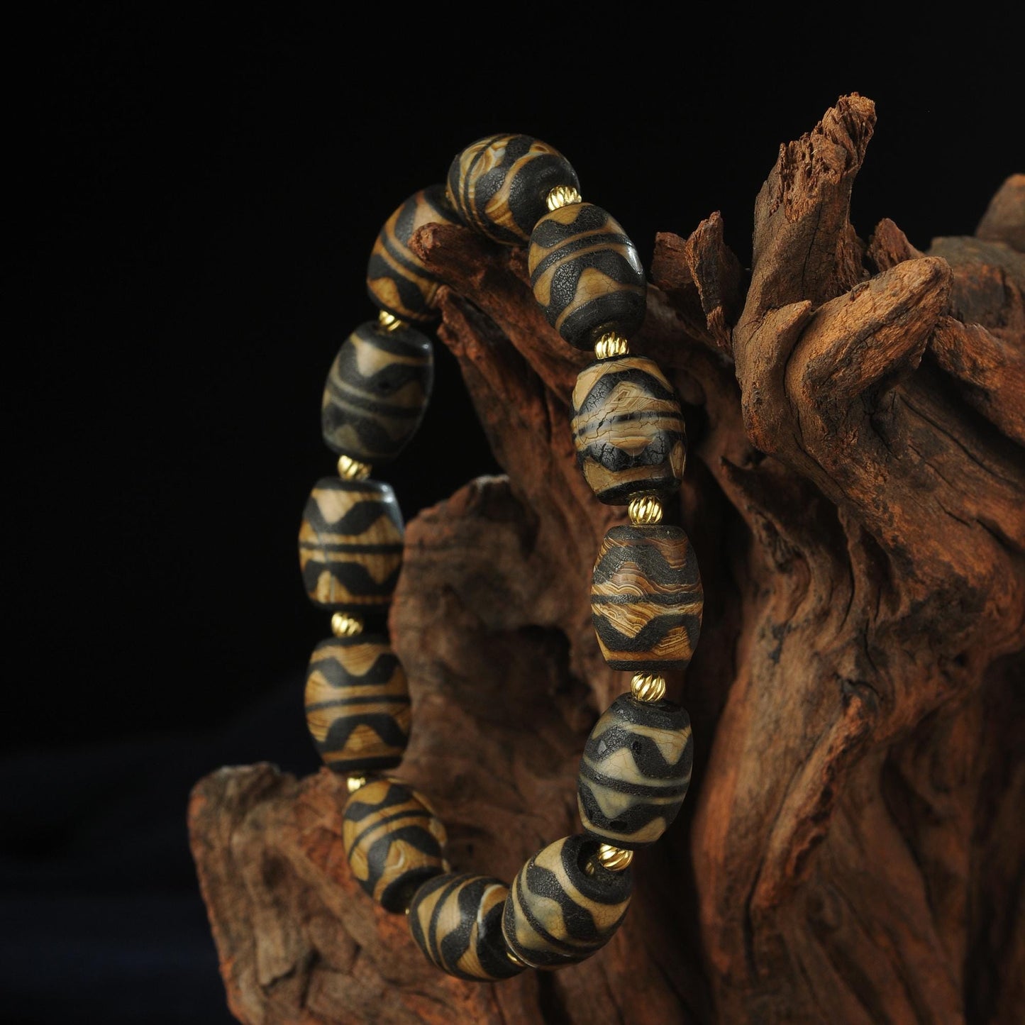 Antique Agate Dzi Bead Bracelet: Tibetan Amulet Rosary
