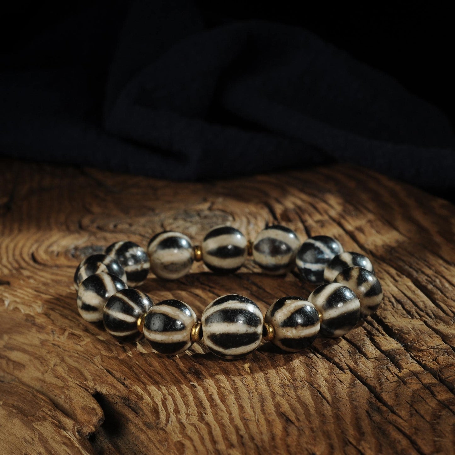 Antique Agate Dzi Bead Bracelet: Tibetan Amulet Rosary